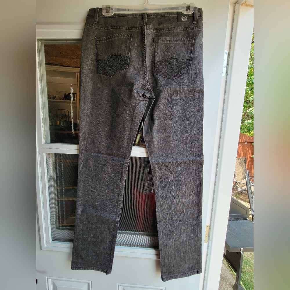 Elegant Black Wash Women's Slim Fit  Jeans 30x32